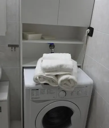 Gin E Gepa Monolocale Côme