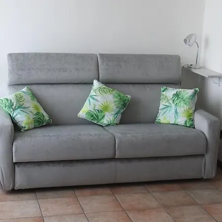 Gin E Gepa Monolocale * Como